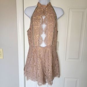 NWT Tobi Sara Nude Choker Open Back Romper Lace M